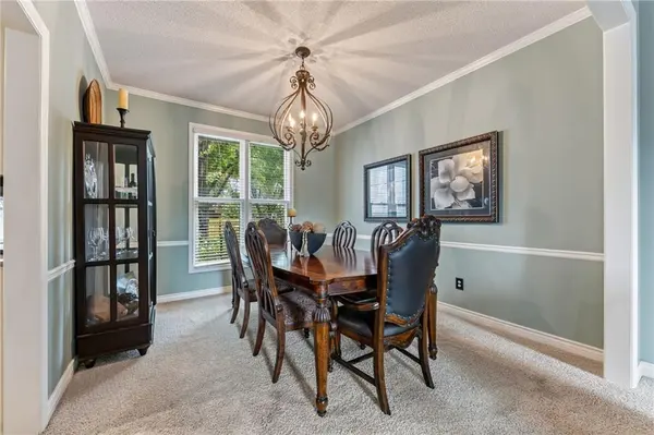 8201 NW 80th TER, Kansas City, MO 64152