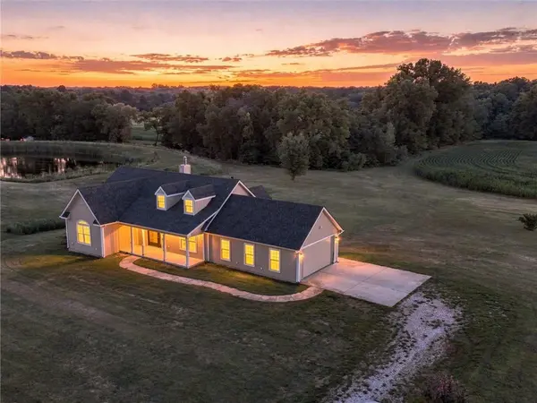 7633 212th ST, Holt, MO 64048