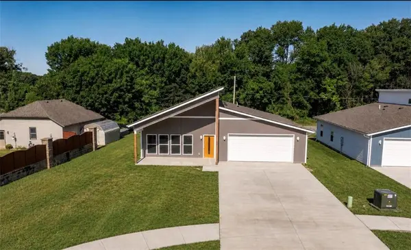 1501 Ashton WAY, Pittsburg, KS 66762