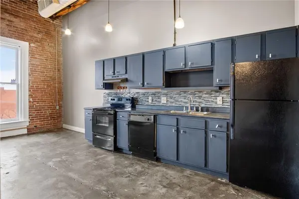 113 W 5th ST #303, Kansas City, MO 64105