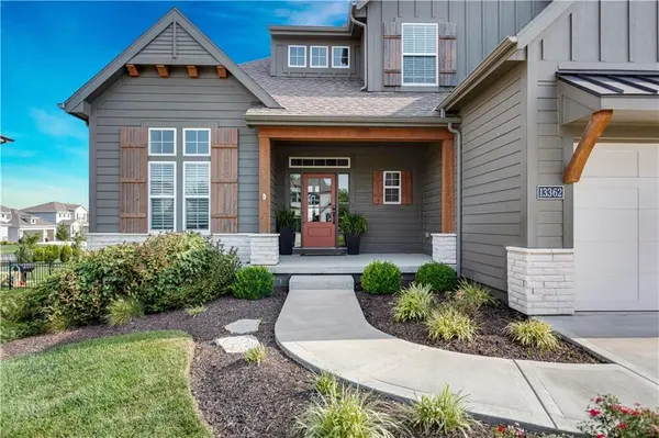 13362 W 147th ST, Olathe, KS 66062