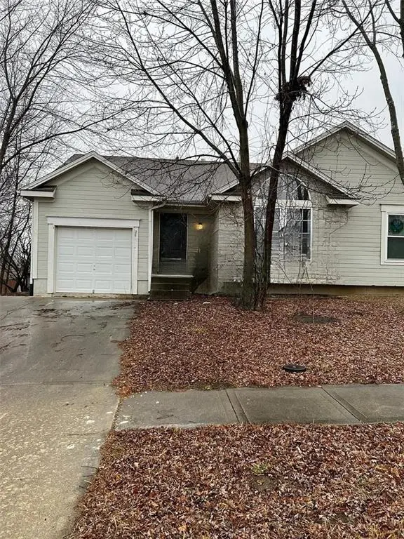 205 SE 16th ST, Lee's Summit, MO 64081