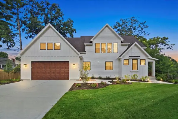 2907 W 72nd TER, Prairie Village, KS 66208
