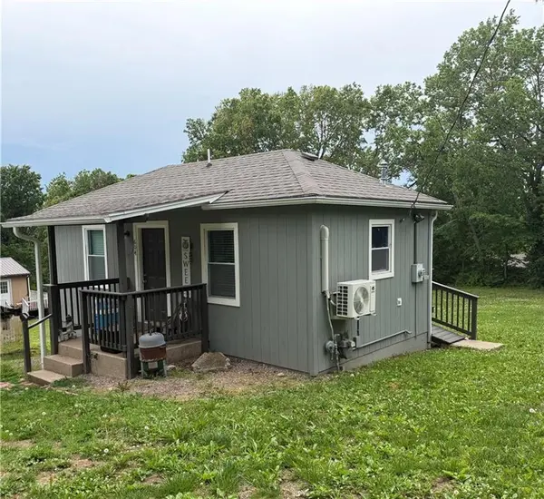 604 S Second ST, Richmond, MO 64085