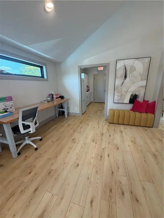 2009 Buchanan ST, North Kansas City, MO 64116