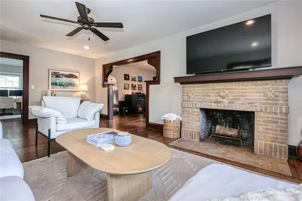 4937 Westwood RD, Kansas City, MO 64112