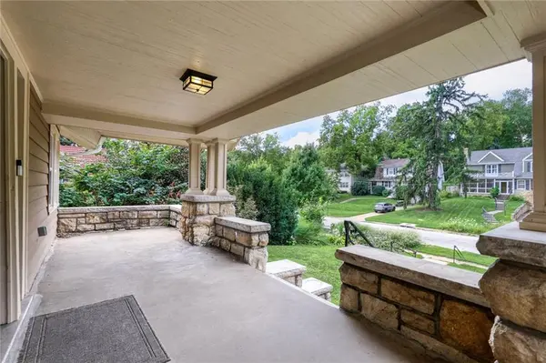 4937 Westwood RD, Kansas City, MO 64112