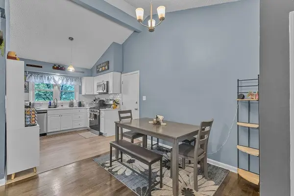 7414 Park Forest LN, Kansas City, MO 64152