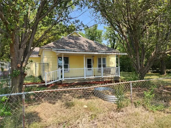 870 Highway K 171 HWY, Pittsburg, KS 66762