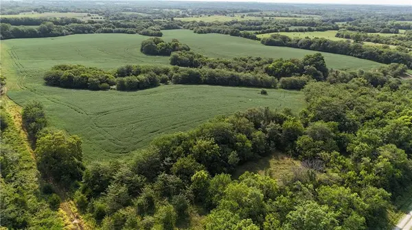 SE Black Oak RD, Braymer, MO 64624