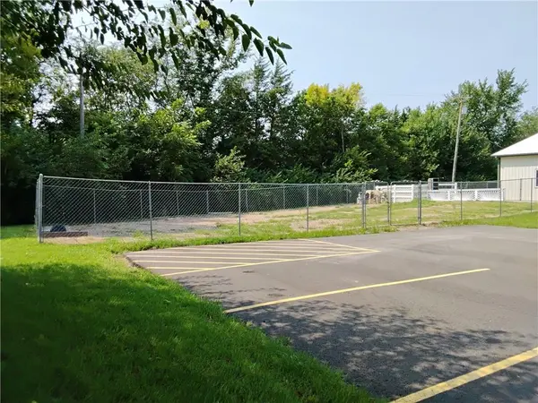 1250 E Commercial RD, Ottawa, KS 66067