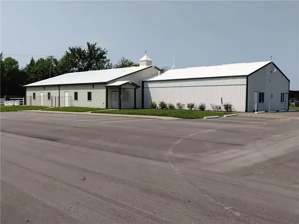1250 E Commercial RD, Ottawa, KS 66067