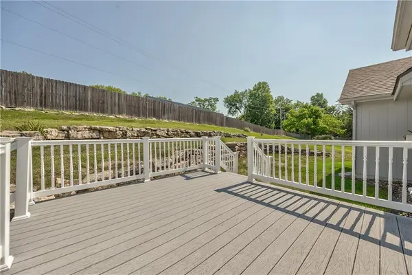 17904 E 29th ST #S, Independence, MO 64057