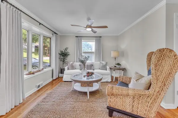 2611 Parallel AVE, St Joseph, MO 64506