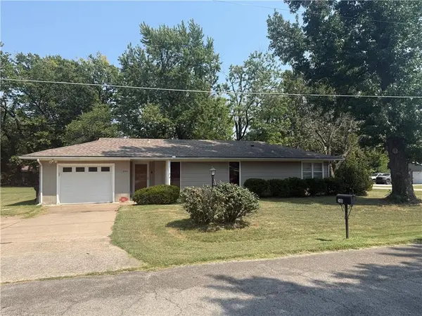 2400 Linda Jean DR, Independence, KS 67301
