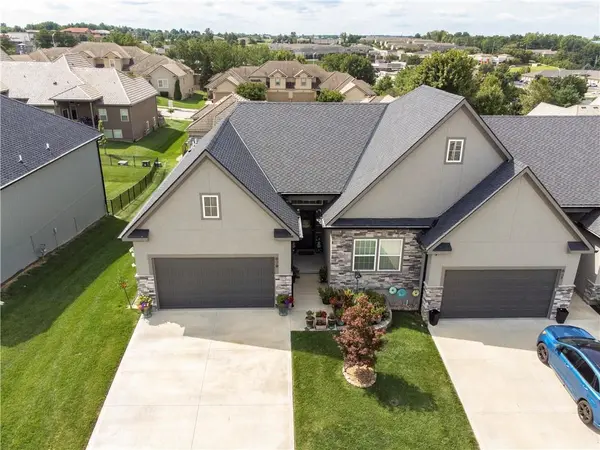 809 NE Algonquin ST, Lee's Summit, MO 64064