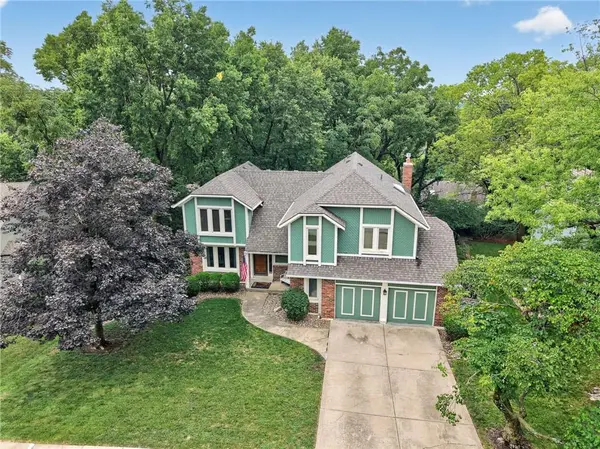5129 NW Walden DR, Kansas City, MO 64151