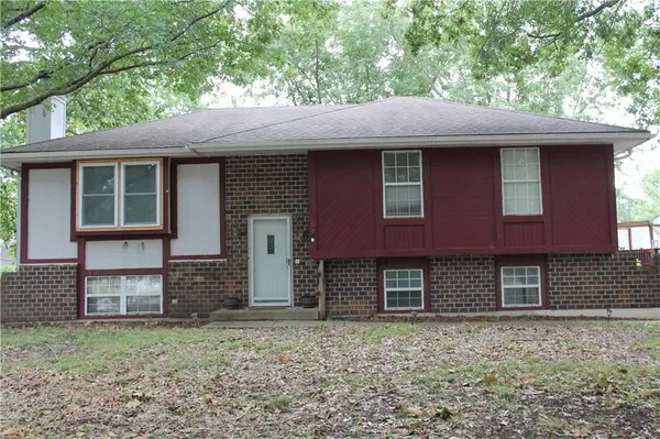 109 Garden ST, Grain Valley, MO 64029
