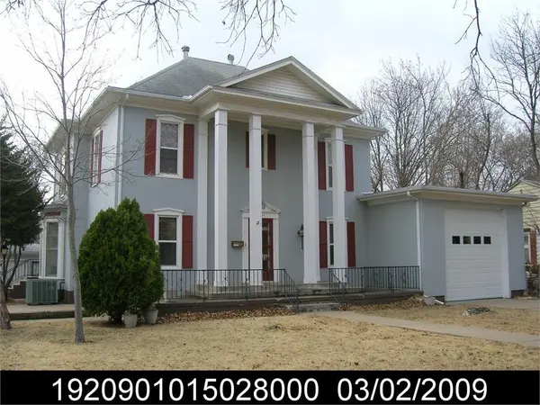 1323 West ST, Emporia, KS 66801