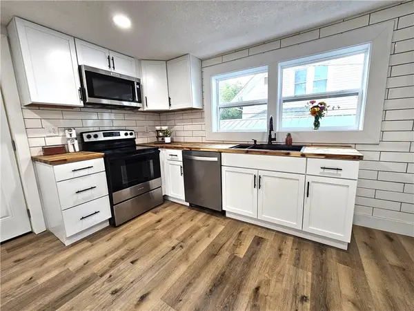 304 N College ST, Richmond, MO 64085