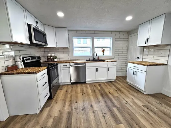 304 N College ST, Richmond, MO 64085