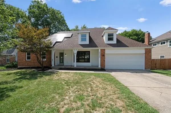 6220 N BALES AVE, Gladstone, MO 64119