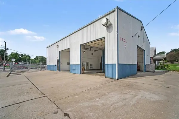 1726 Colhoun ST, St Joseph, MO 64501