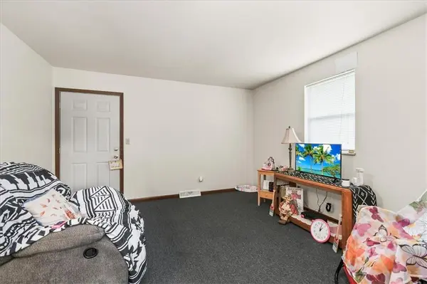 11307 E Park ST, Independence, MO 64054