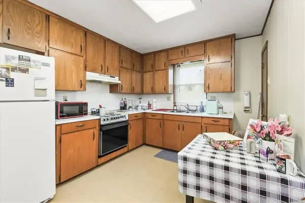 11307 E Park ST, Independence, MO 64054
