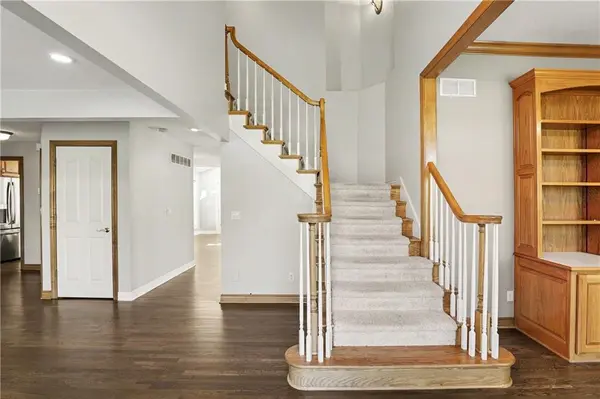 903 Doc Henry RD, Greenwood, MO 64034