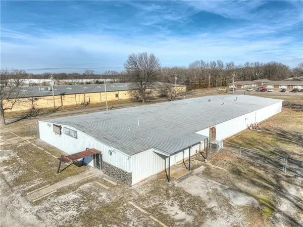 2800 Roberts RD, Baxter Springs, KS 66713