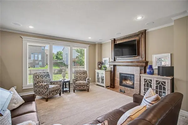 8209 NE 103rd ST, Kansas City, MO 64157