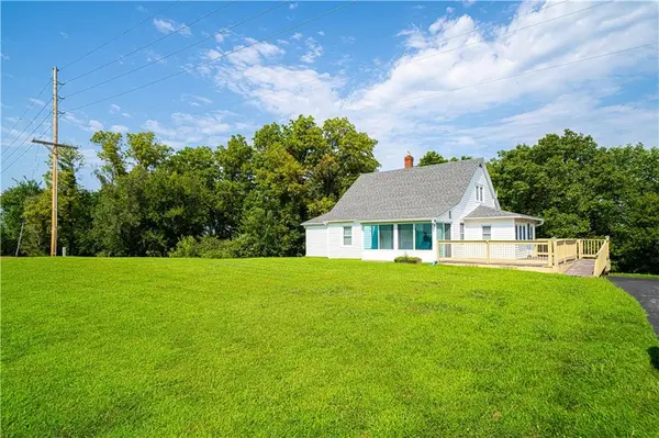 19421 State Route K HWY, St Joseph, MO 64505