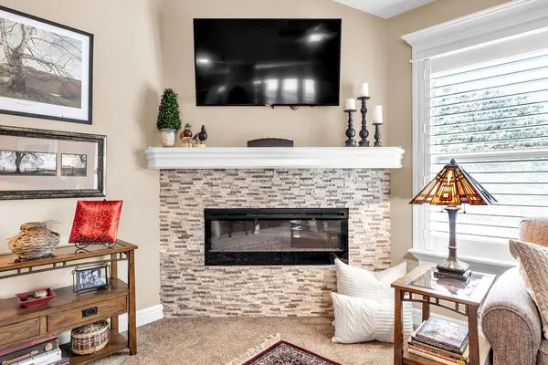 4610 W Stonebridge DR, St Joseph, MO 64505
