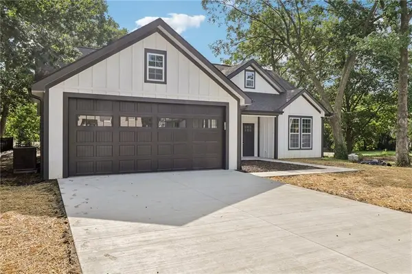 203 Saint Charles ST, Holden, MO 64040