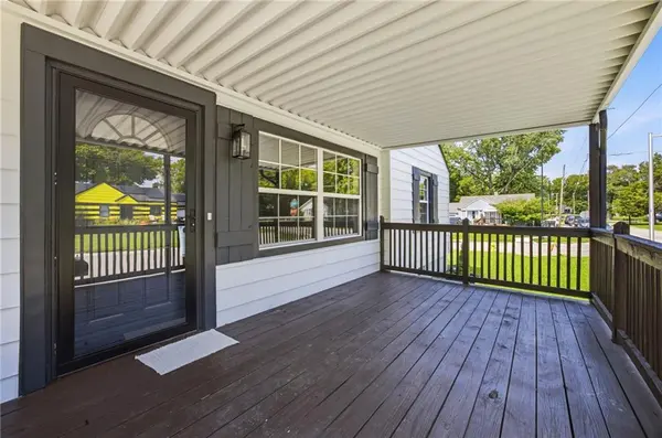 3301 S Ocheltree ST, Olathe, KS 66061