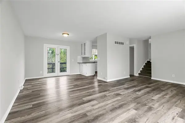 1304 NW 65th TER, Kansas City, MO 64118