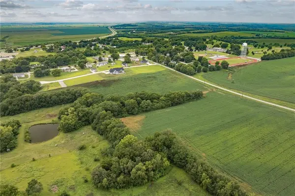 1520 Missouri AVE, Mound City, MO 64470