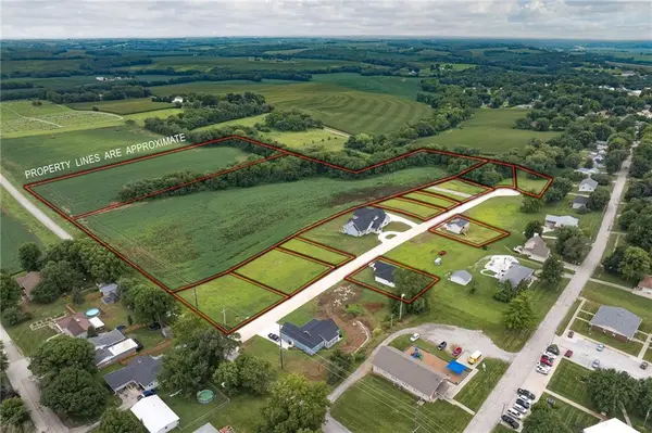 1530 Missouri AVE, Mound City, MO 64470