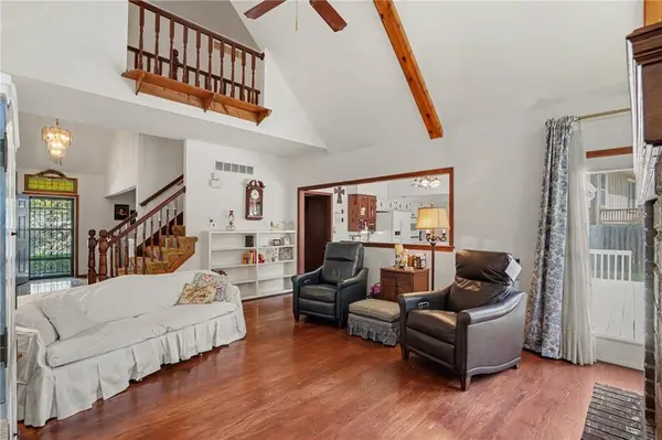 16213 W 136th TER, Olathe, KS 66062