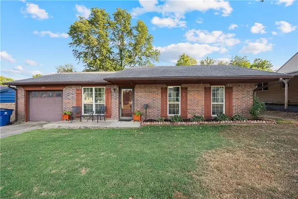 1307 W 1st ST, Coffeyville, KS 67337