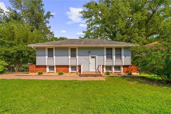 1833 N York ST, Independence, MO 64058
