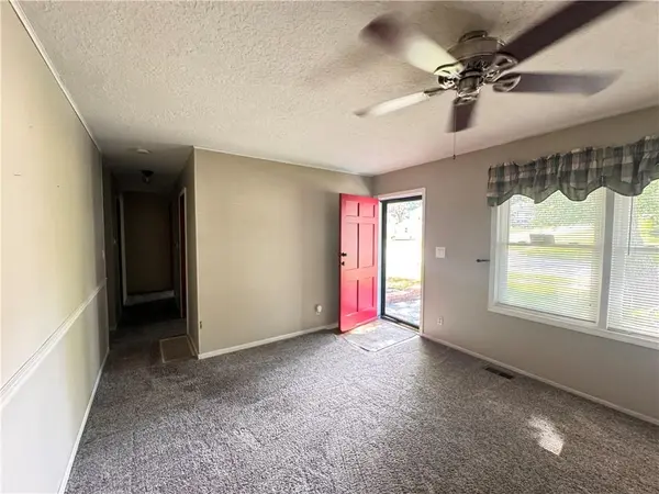 1609 S Ellison WAY, Independence, MO 64050