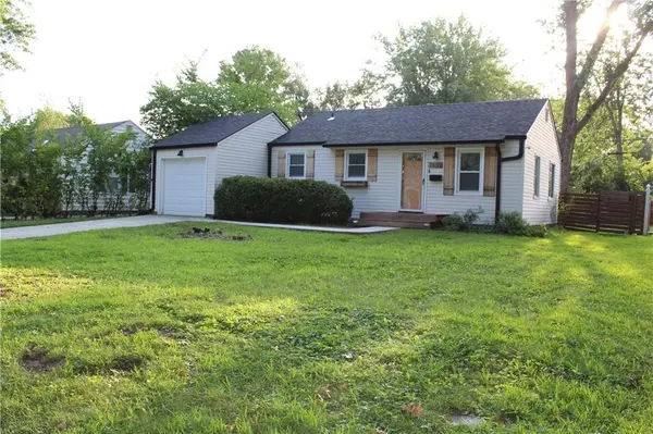 7609 Foster ST, Overland Park, KS 66204