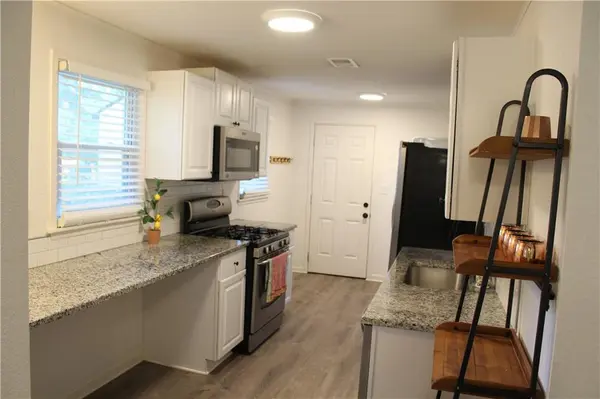 7609 Foster ST, Overland Park, KS 66204