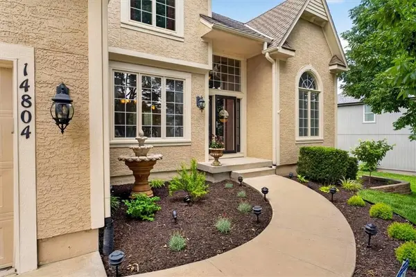 14804 Carter ST, Overland Park, KS 66221