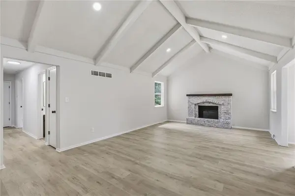 3702 NE Grant ST, Lee's Summit, MO 64064