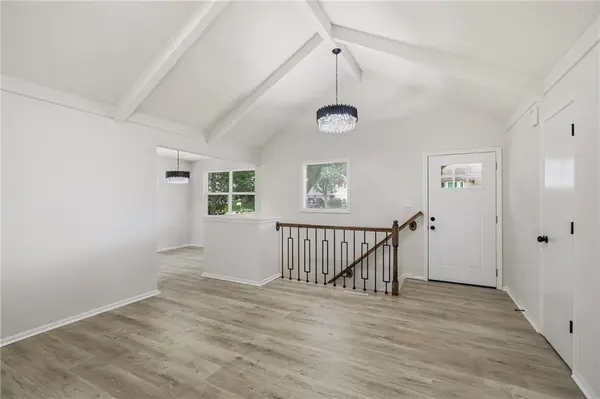 3702 NE Grant ST, Lee's Summit, MO 64064