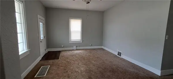 304 Alabama ST, St Joseph, MO 64504