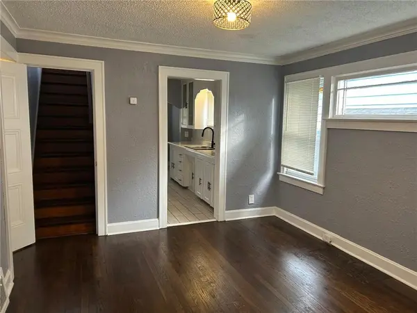 4129 College AVE, Kansas City, MO 64130